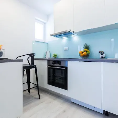 Appartement Spacious Two Sis In With Terrace Zadar