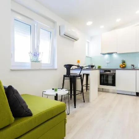 Spacious Two Sis In With Terrace * Zadar